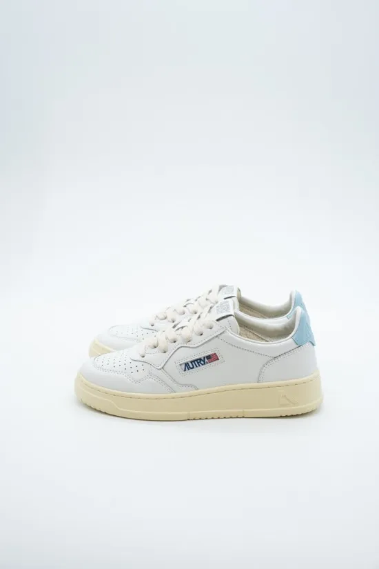 AUTRY MEDALIST LOW SNEAKER WOM AULW LL64