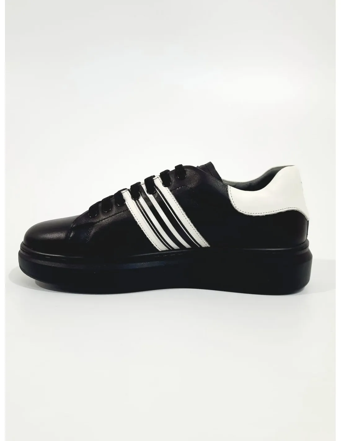 Byblos sneakers black white  