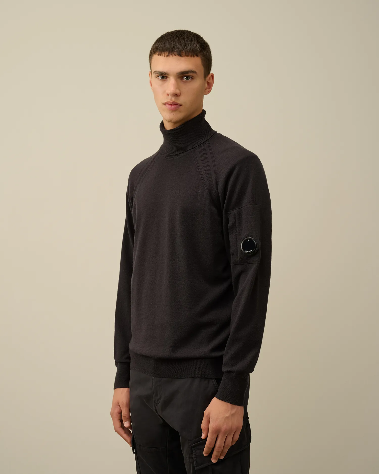 Extra Fine Merino Wool Turtleneck Knit