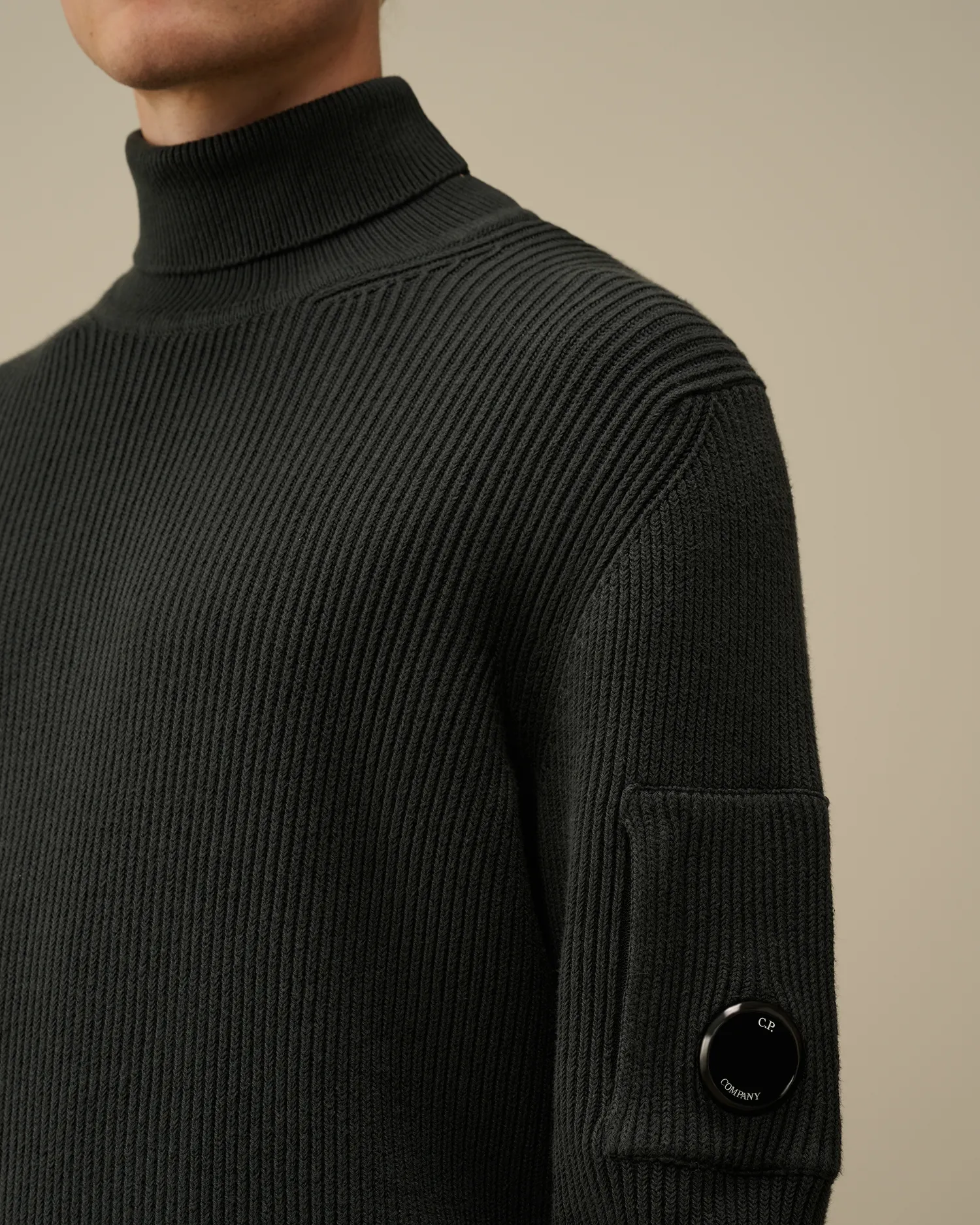 Full Rib Turtleneck Knit