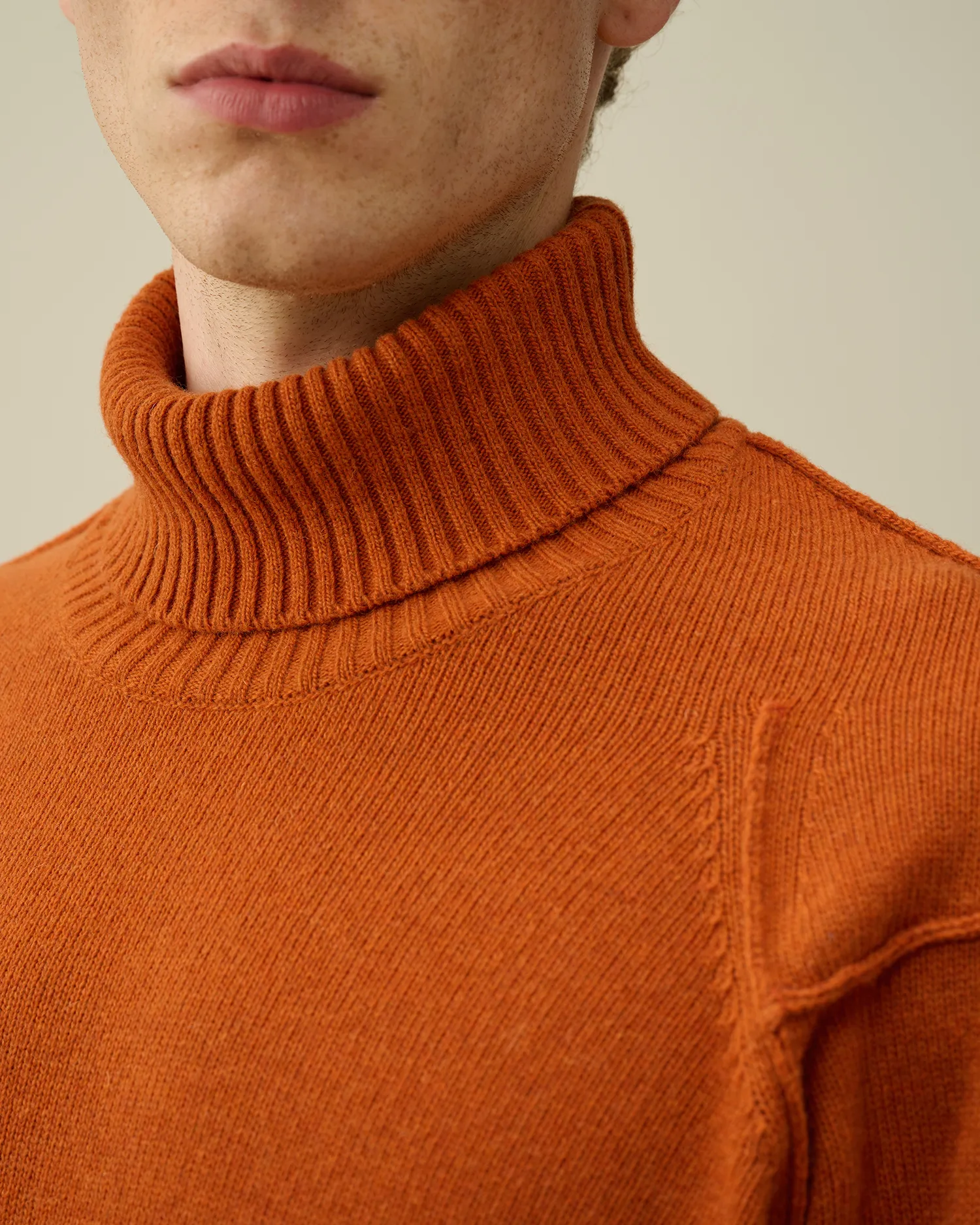 Lambswool GRS Turtleneck Knit