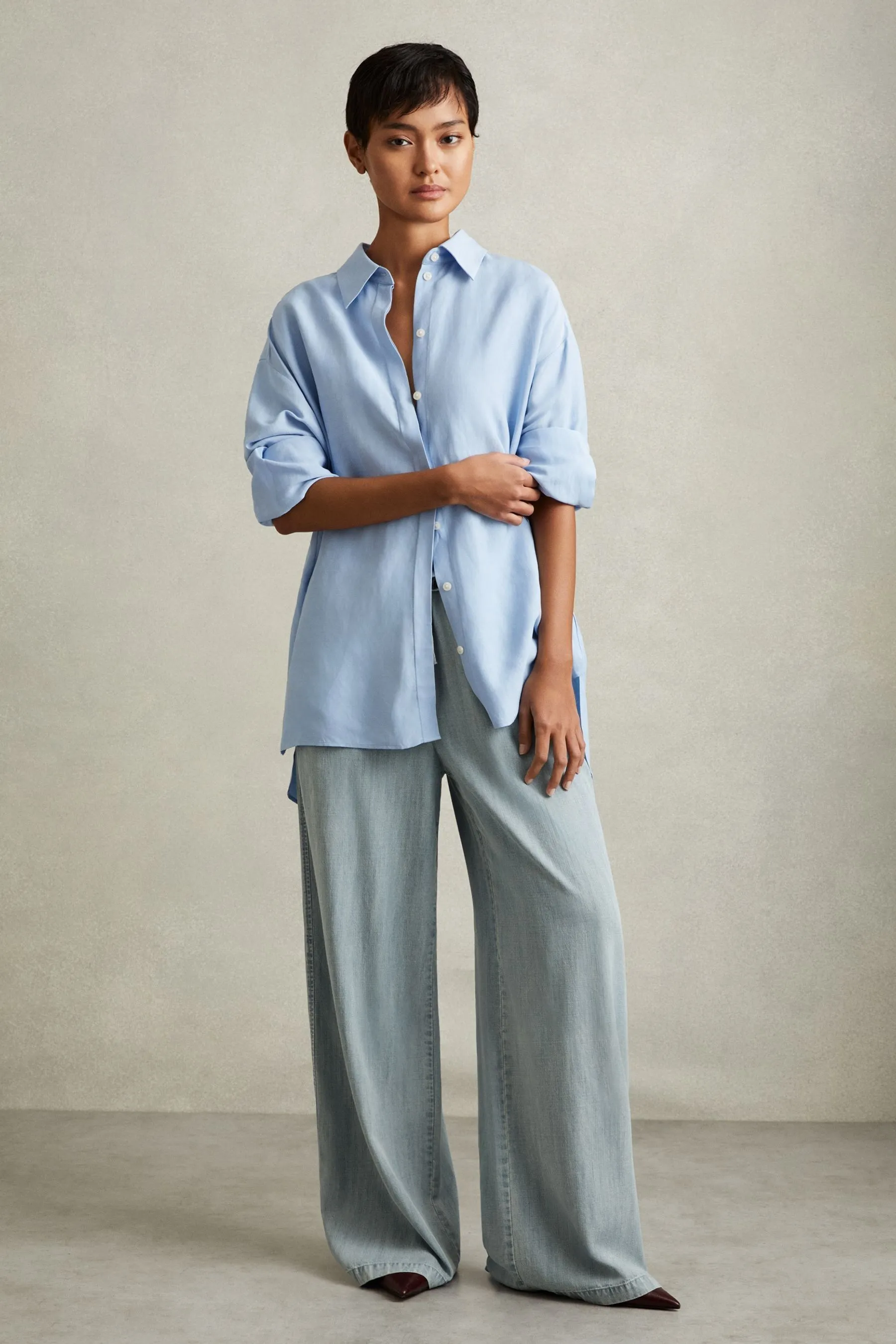 Reiss Carter - Denim look Pantaloni con fondo ampio    