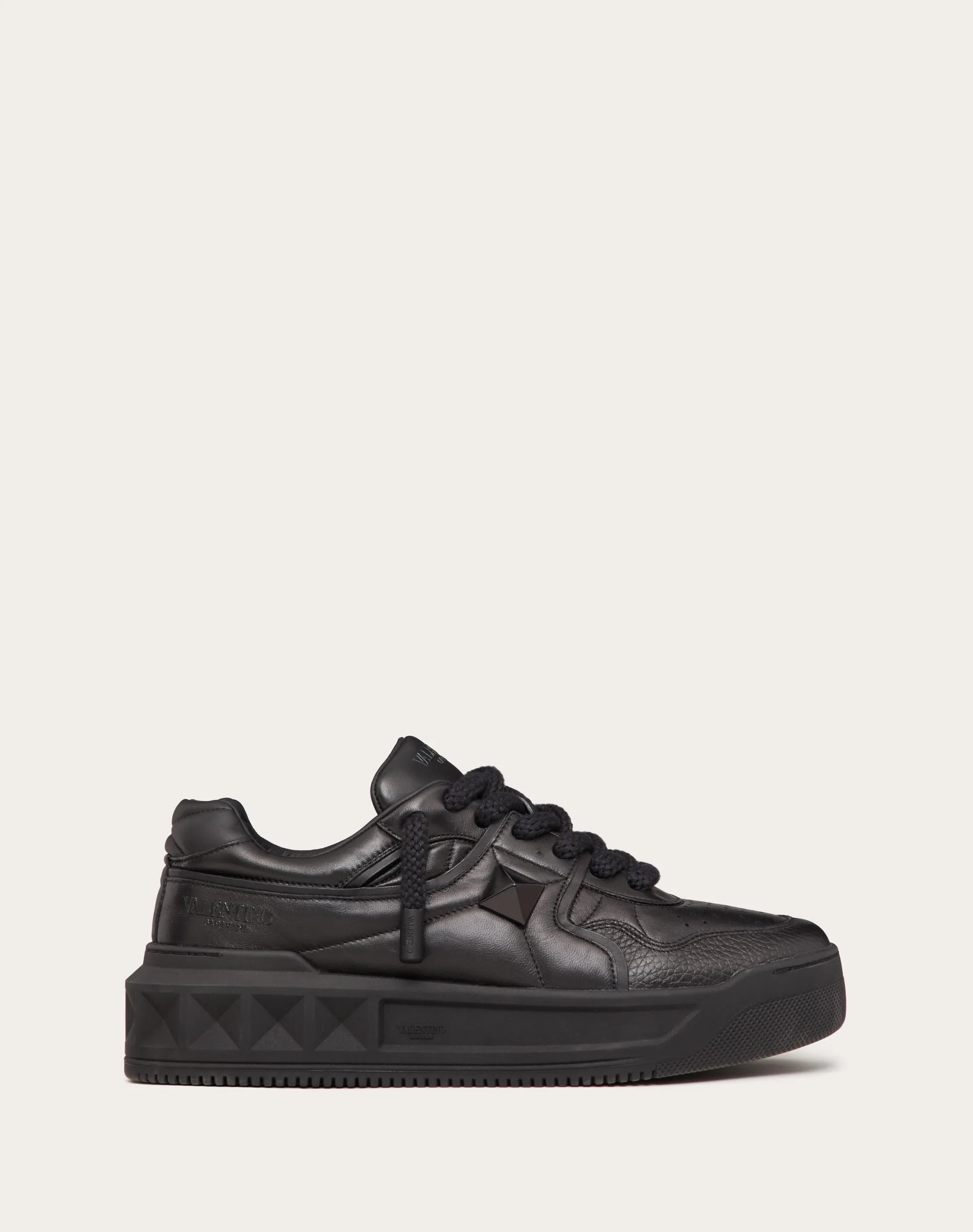 SNEAKER LOW-TOP ONE STUD XL IN NAPPA