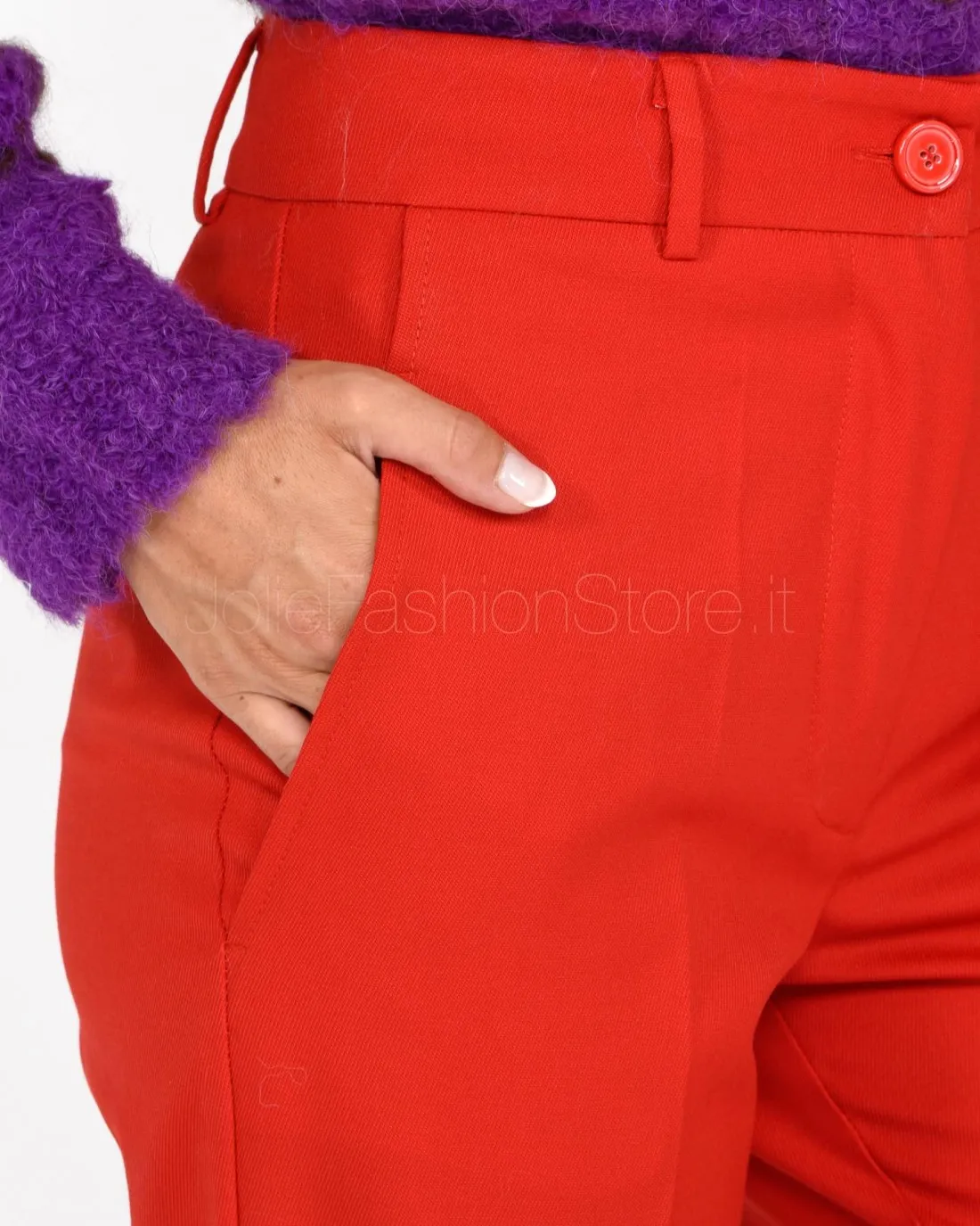 ---------------  ---------------  ---------------  ---------------  --------------Solo Tre Red Cigarette Pants------